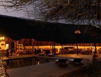 Mongena Game Lodge Хаманскраал Екстериор снимка