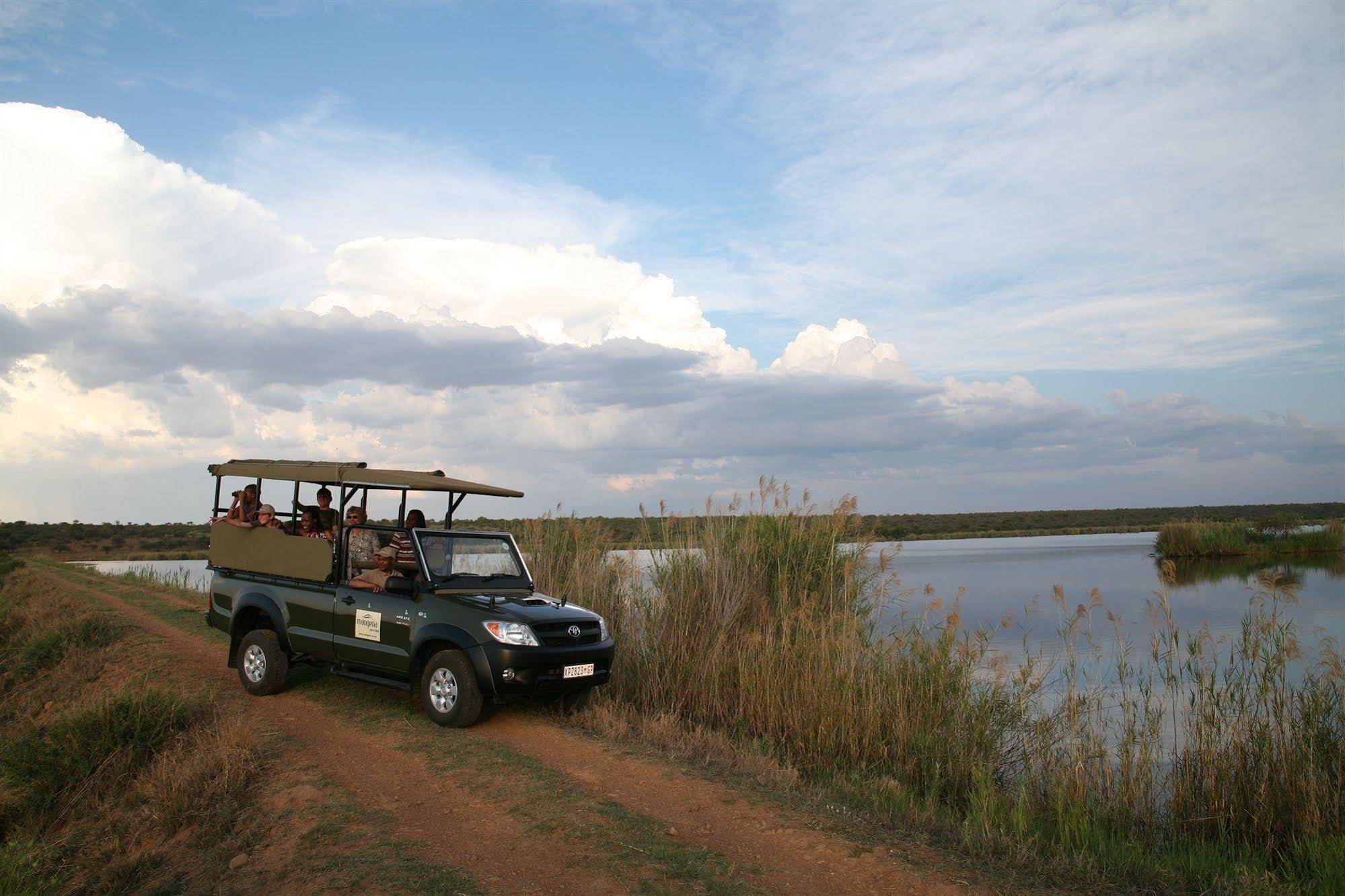 Mongena Game Lodge Хаманскраал Екстериор снимка